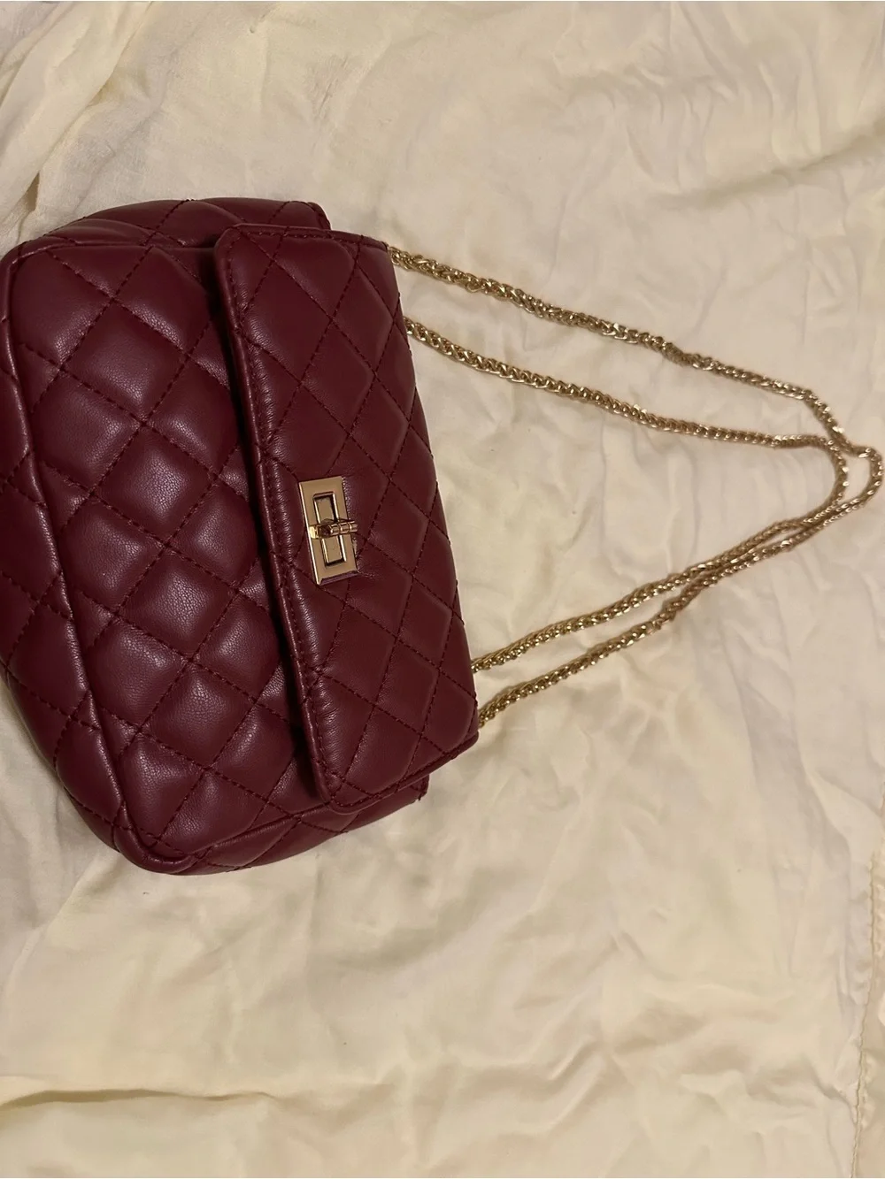 Quilted Burgundy Chain Crossbody Bag - Classic Women’s Shoulder Bag